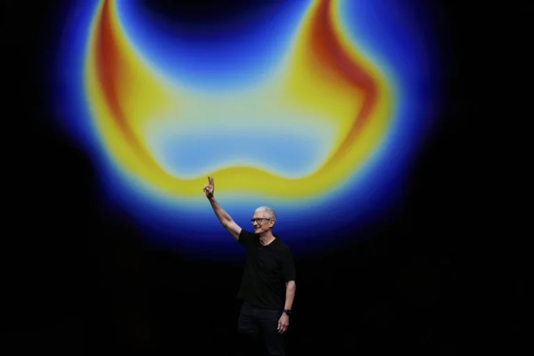 Apple iPhone 17 and the First iPhone Air: What’s New and What to Buy